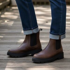 Timberland Women's Brown Chelsea Lug Booties